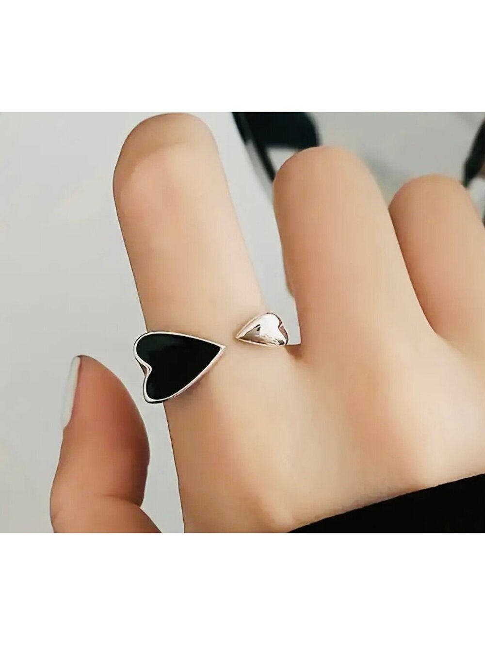 New - Silver - Chic Y2K-Inspired Heart Ring - OS
